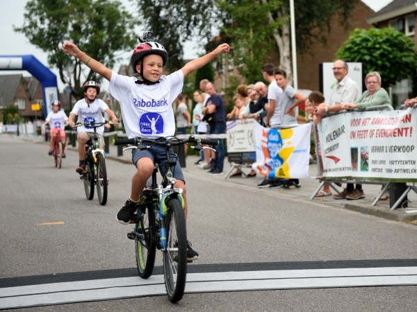 Finish Rabobank Dikke Banden Race Finale Zederik cat. 2